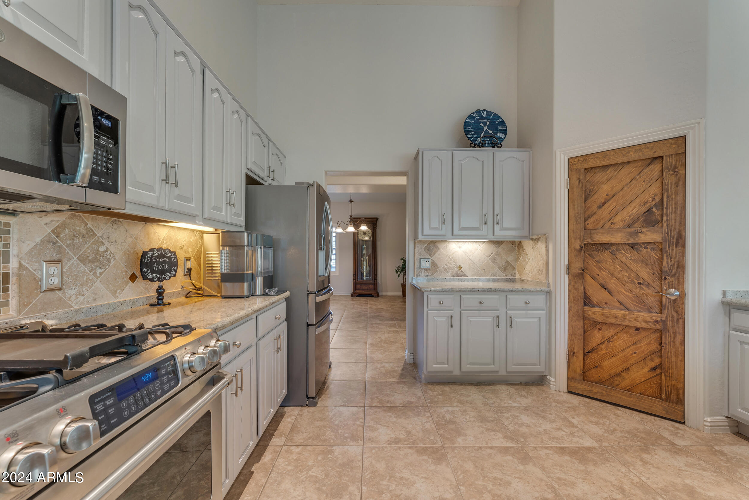 9555 W Running Deer Trail