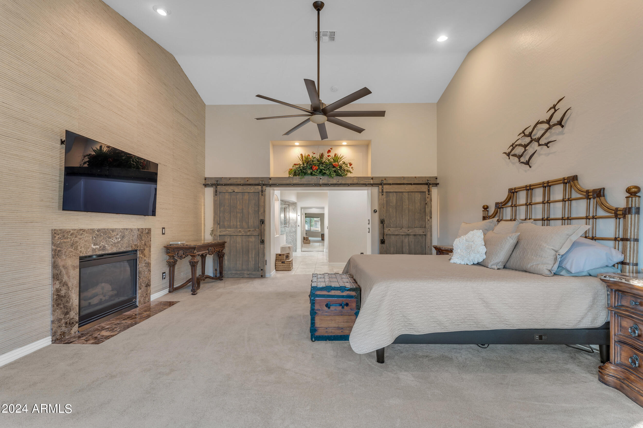 9555 W Running Deer Trail