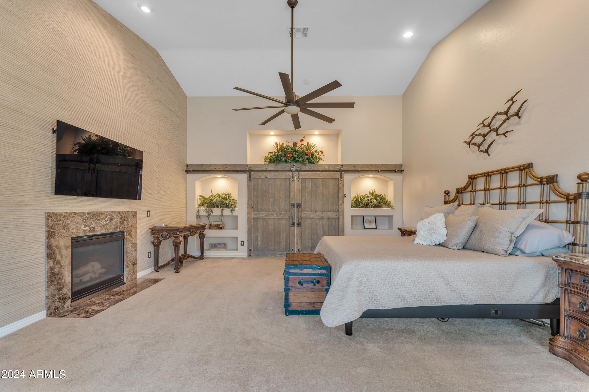 9555 W Running Deer Trail