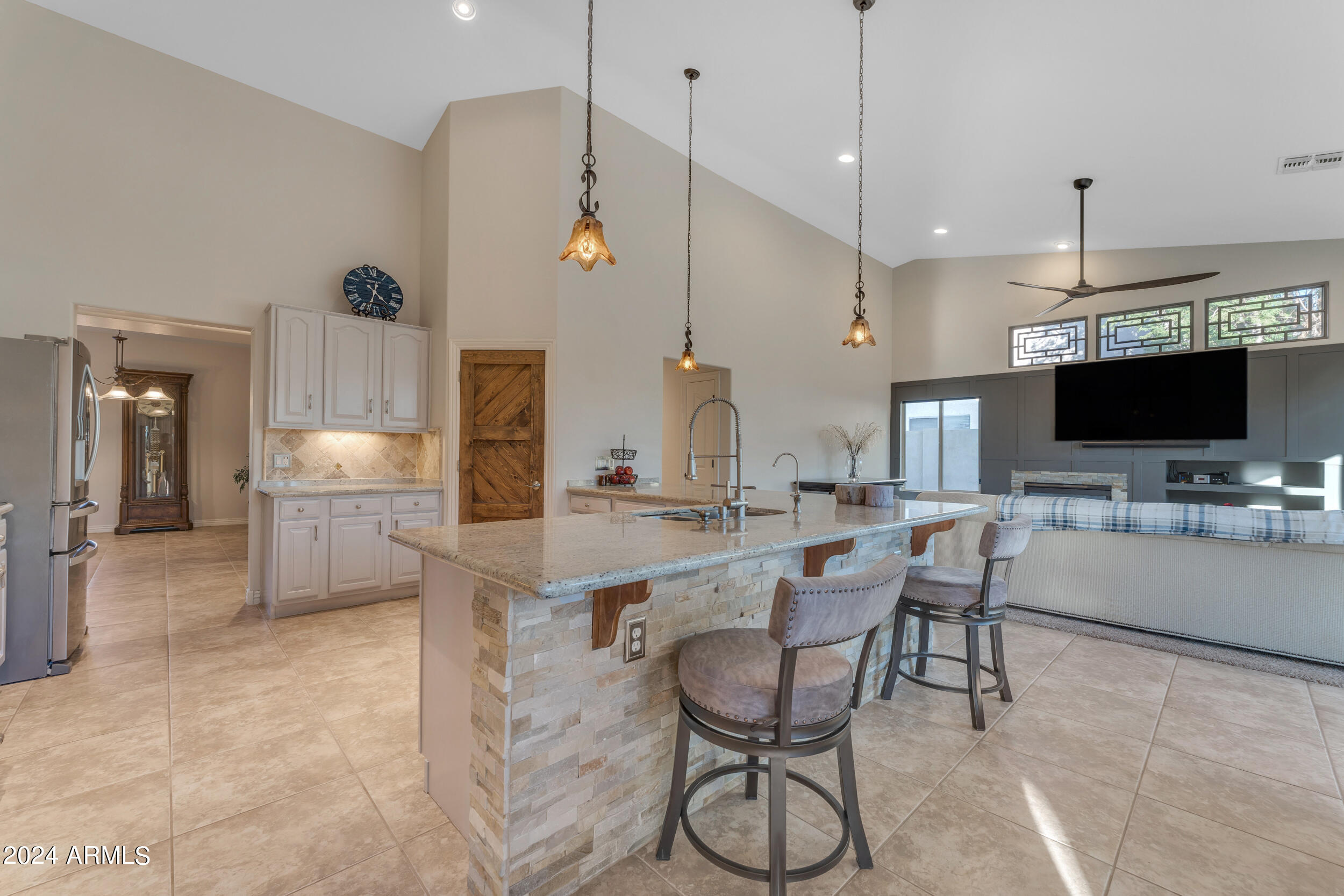 9555 W Running Deer Trail