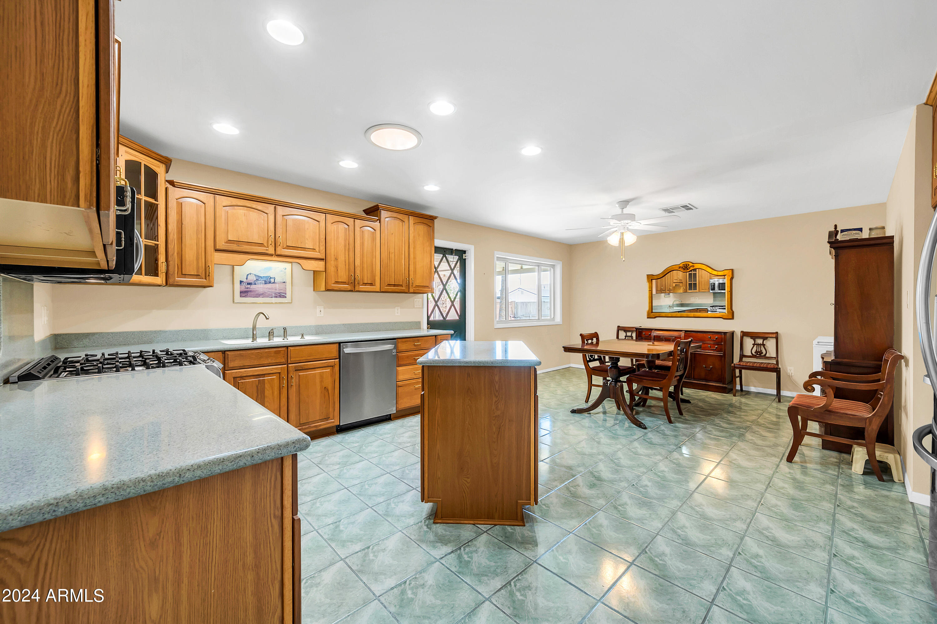 4109 W EL CAMINITO Drive