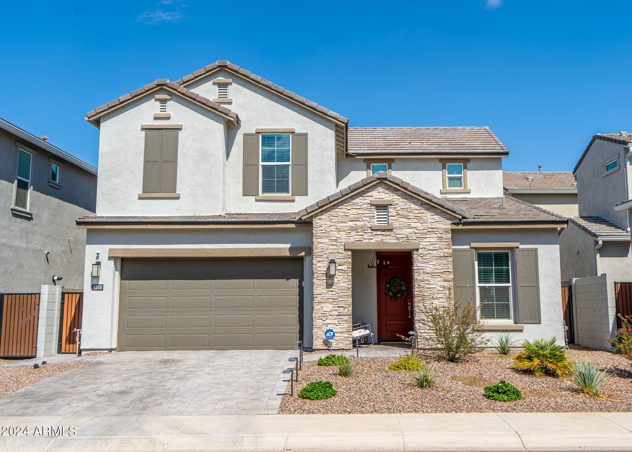 4858 E SHADY GLEN Avenue