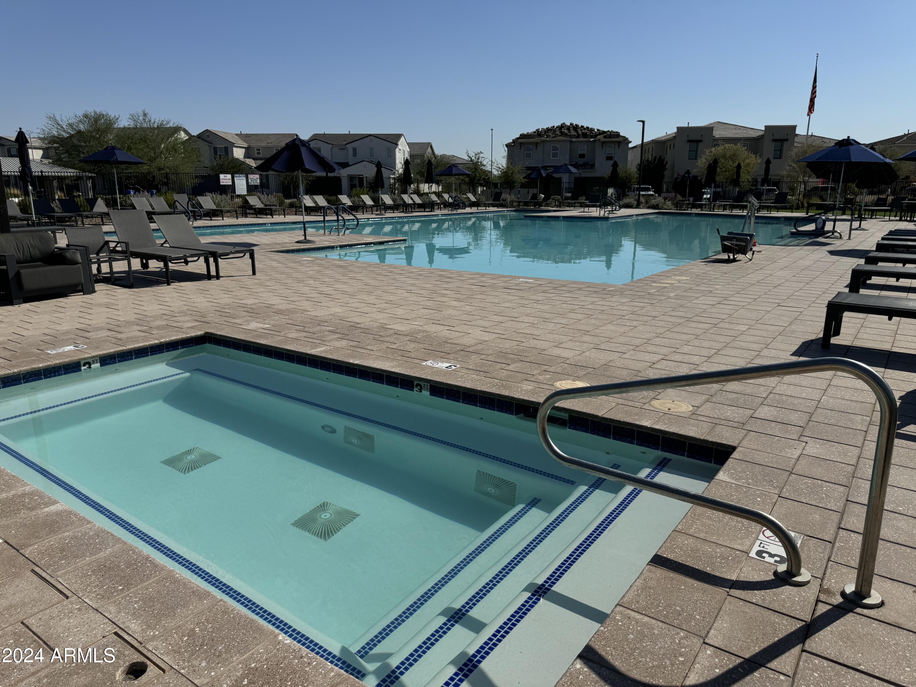 4858 E SHADY GLEN Avenue