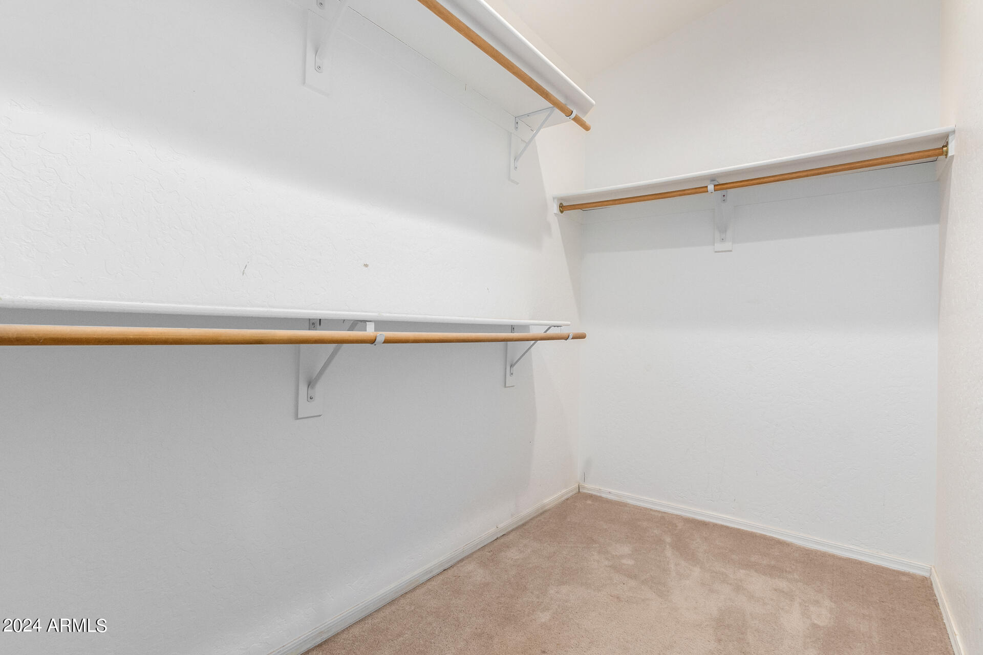 11802 W OBREGON Drive