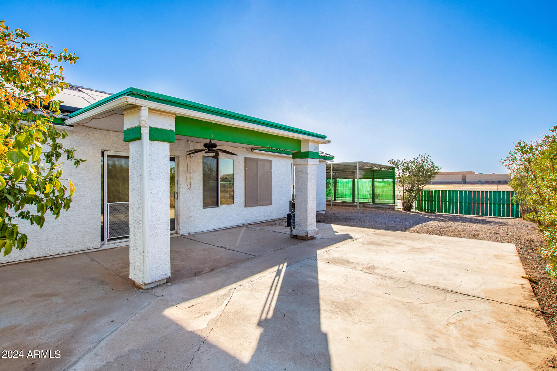 11802 W OBREGON Drive