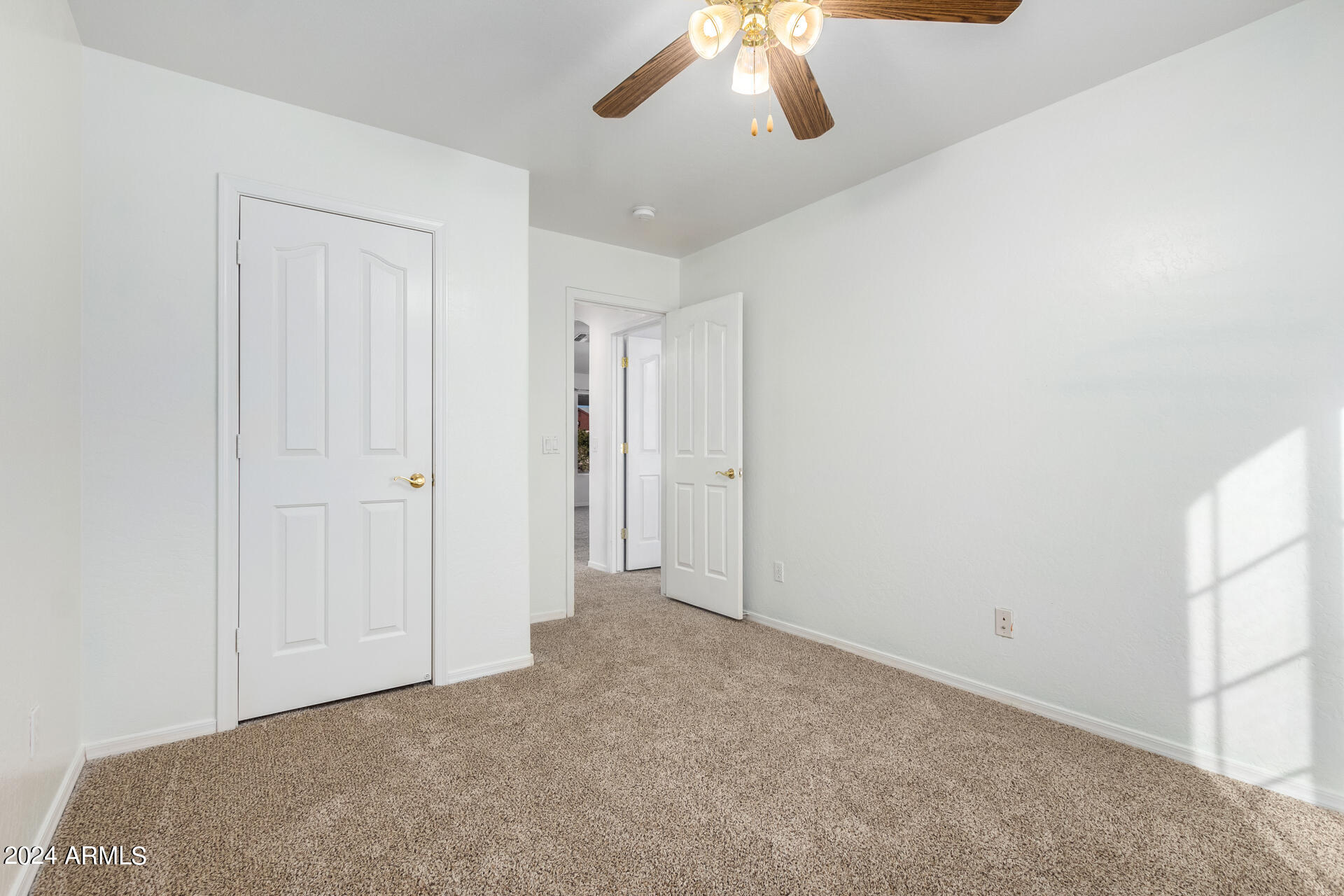 11802 W OBREGON Drive