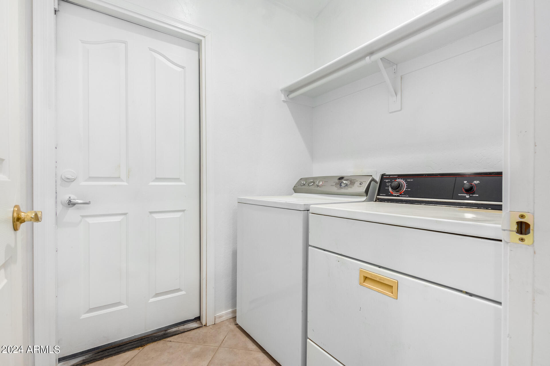 11802 W OBREGON Drive