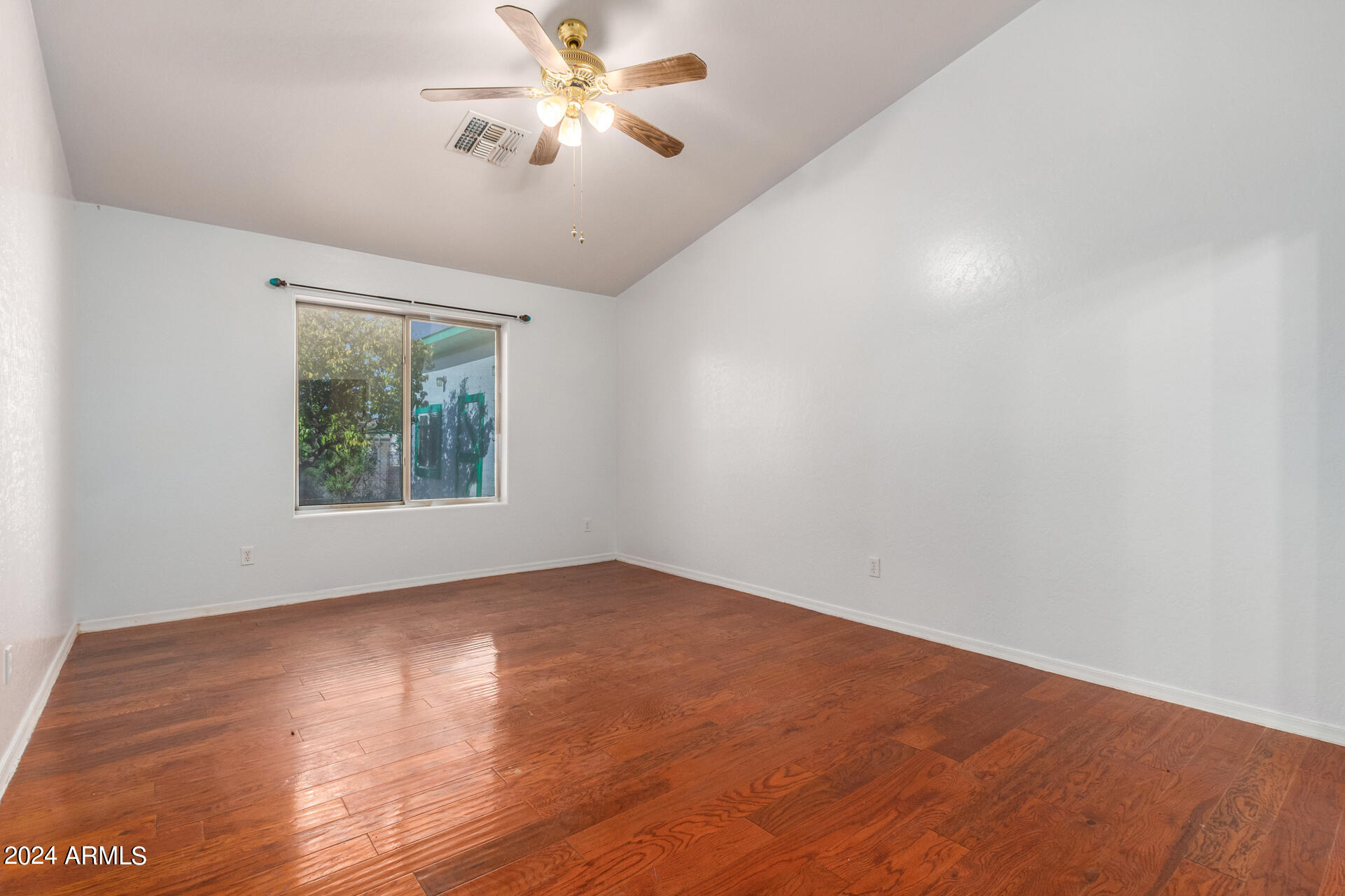 11802 W OBREGON Drive