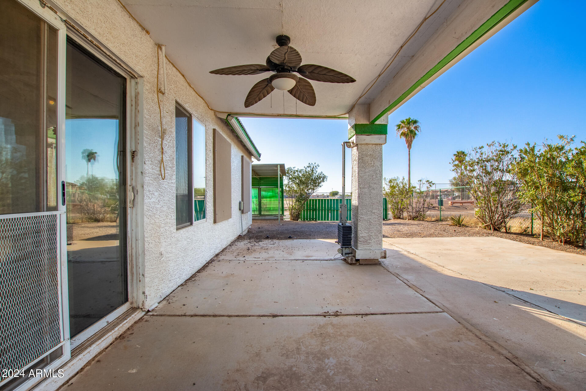 11802 W OBREGON Drive