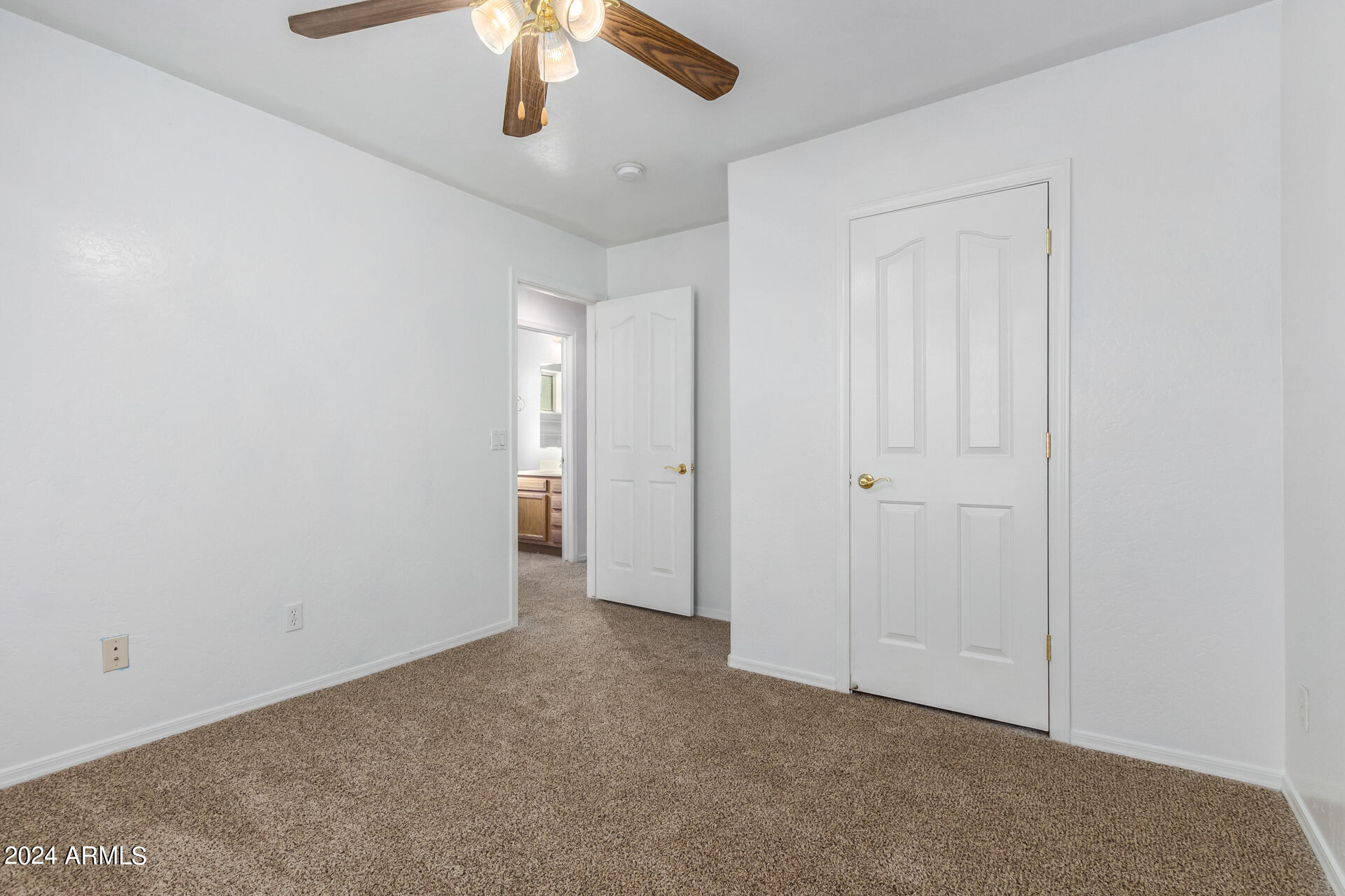 11802 W OBREGON Drive