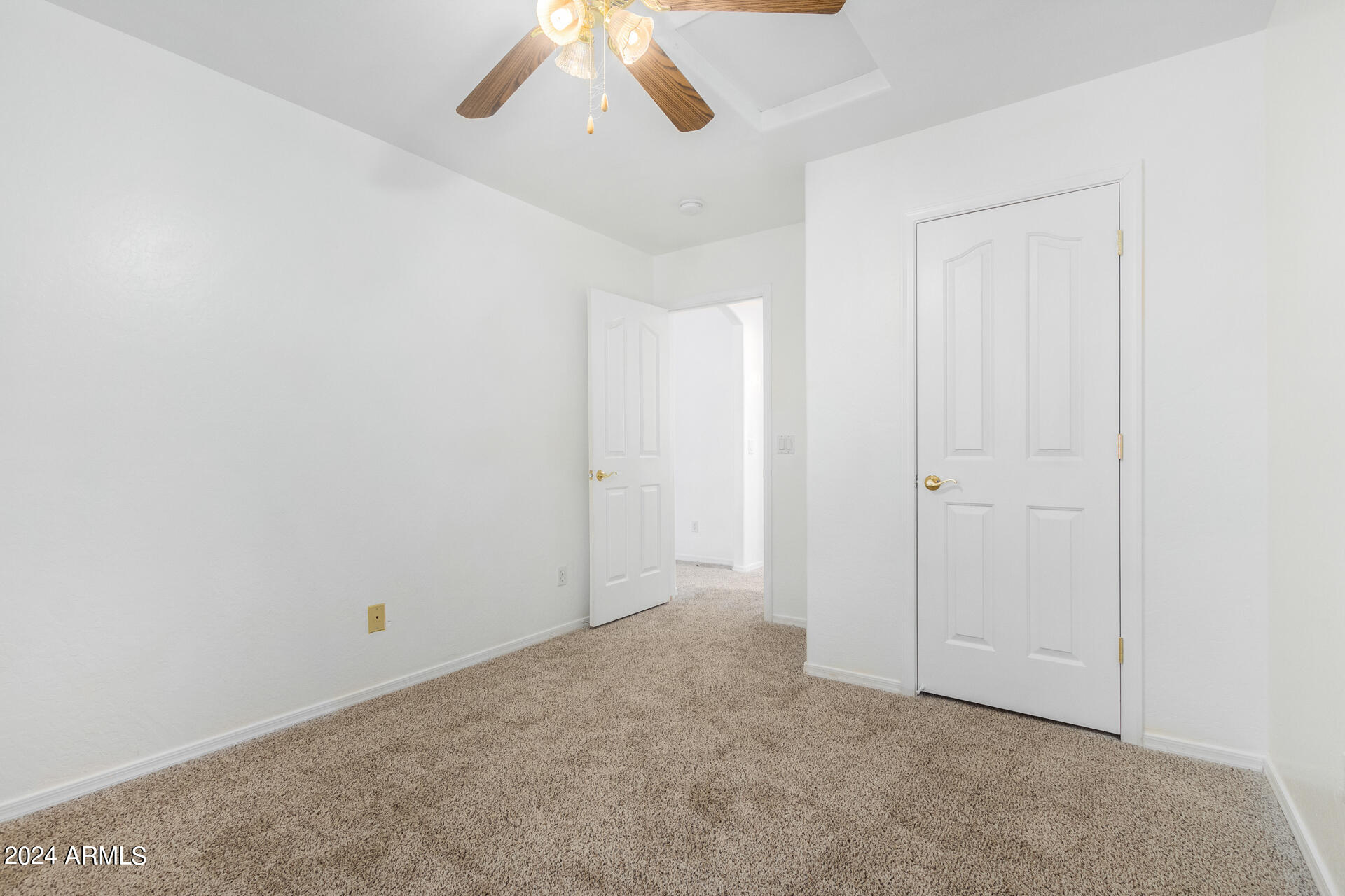 11802 W OBREGON Drive