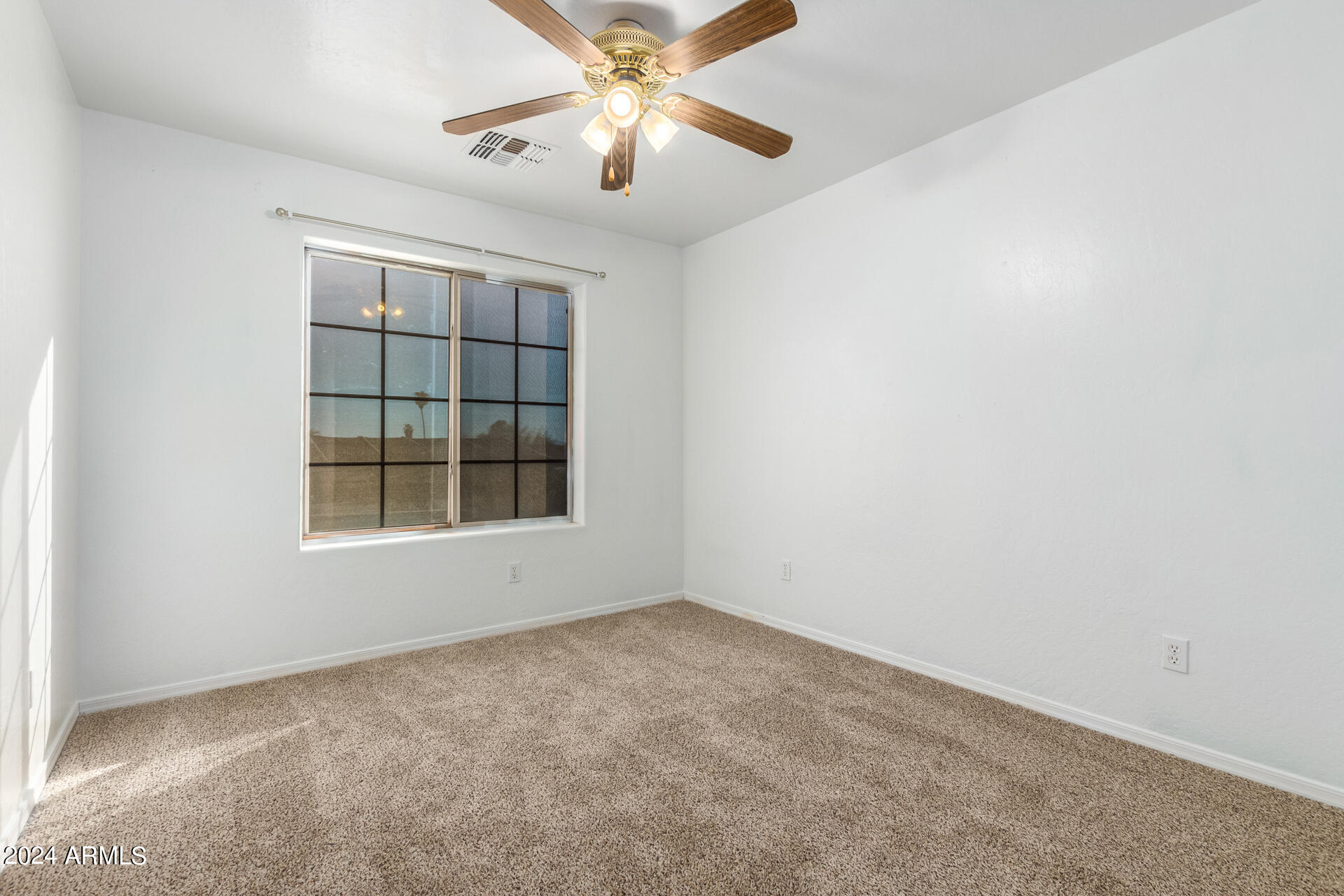 11802 W OBREGON Drive