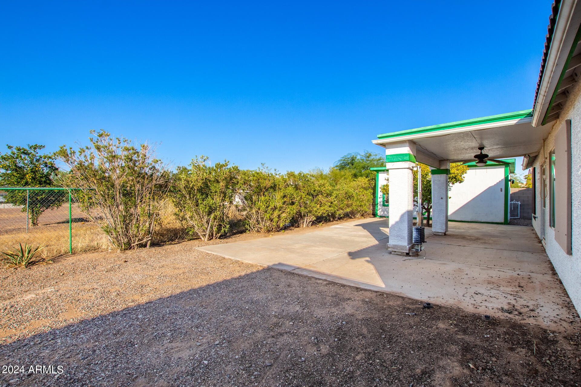 11802 W OBREGON Drive