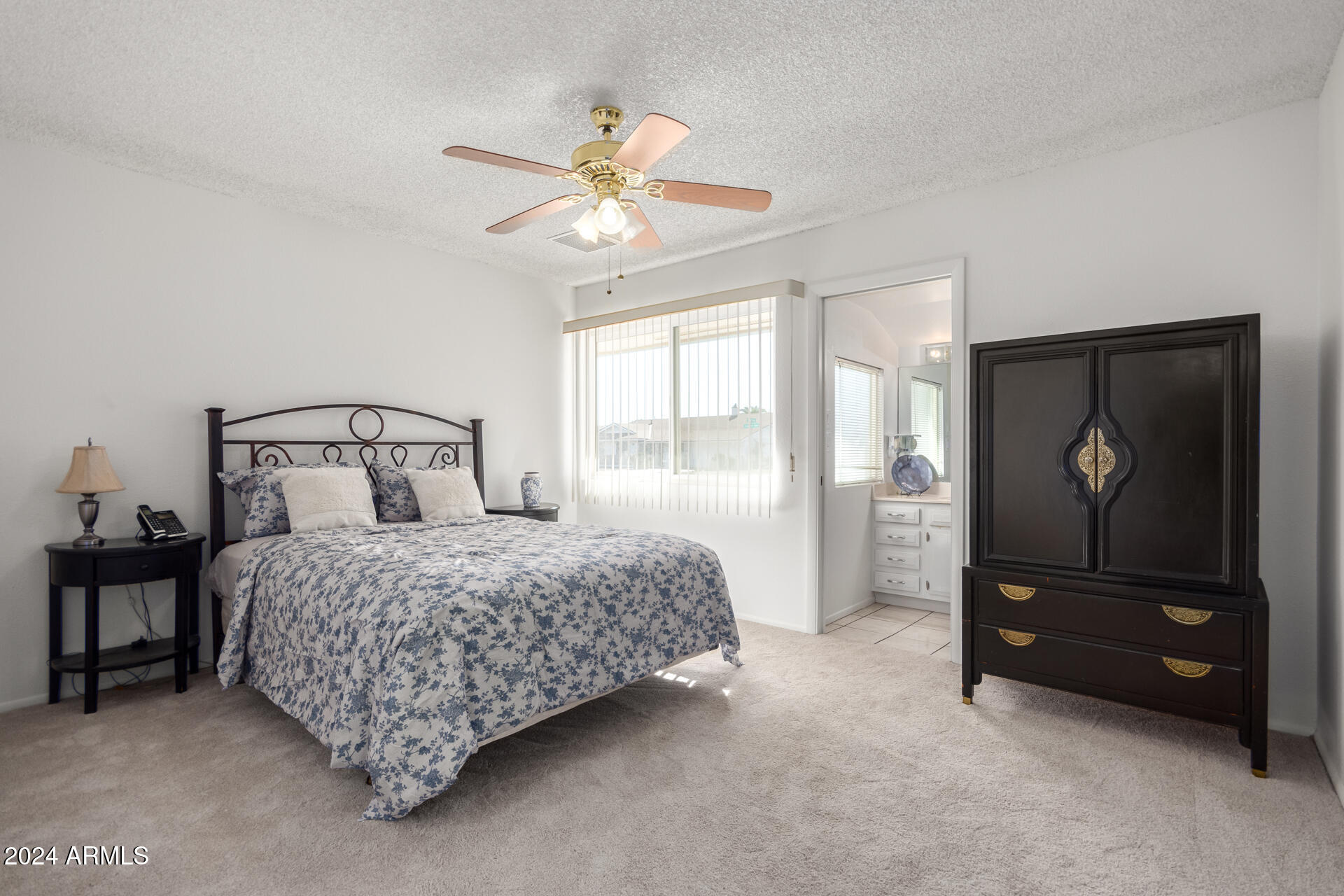 10046 W CONCORD Avenue