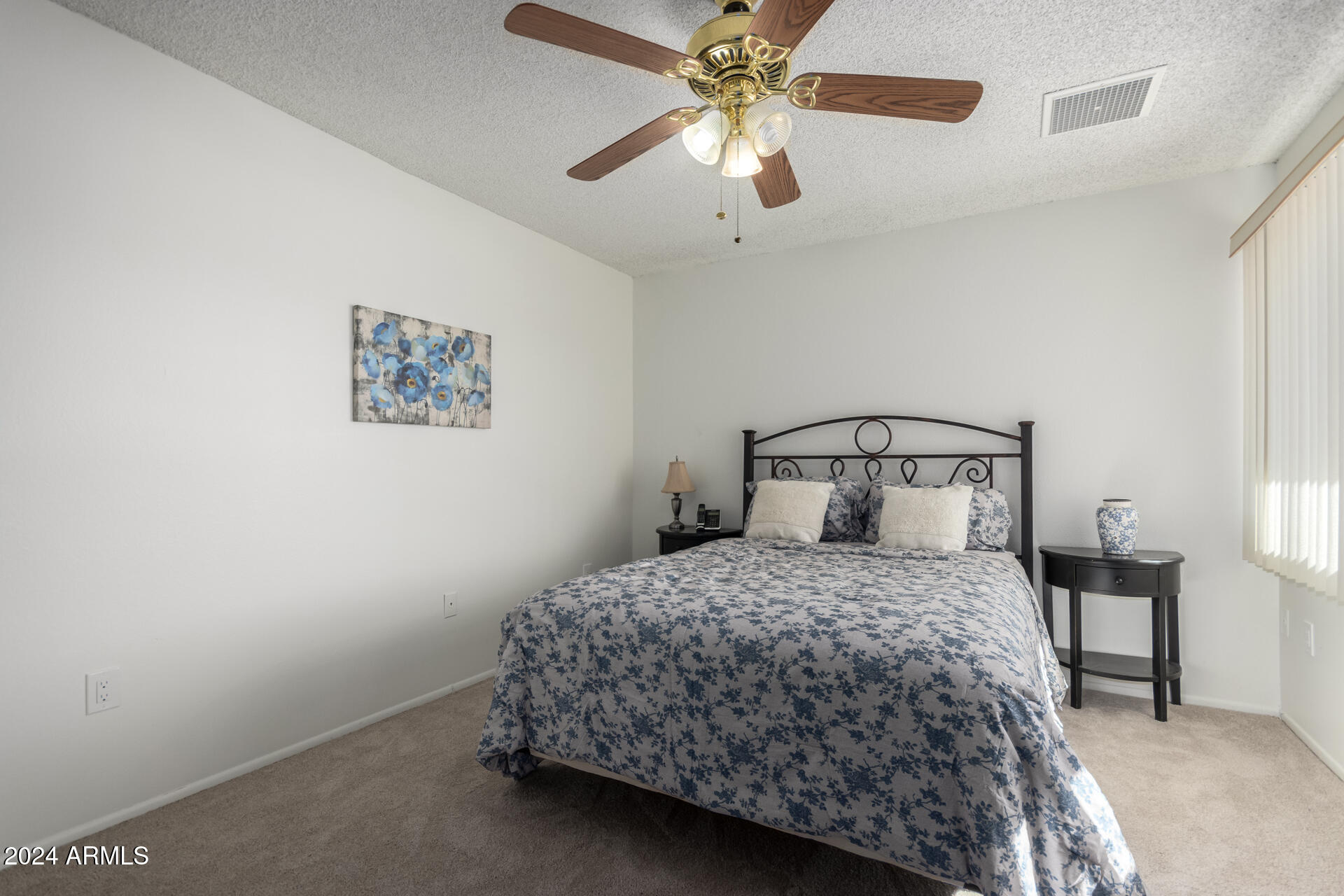 10046 W CONCORD Avenue