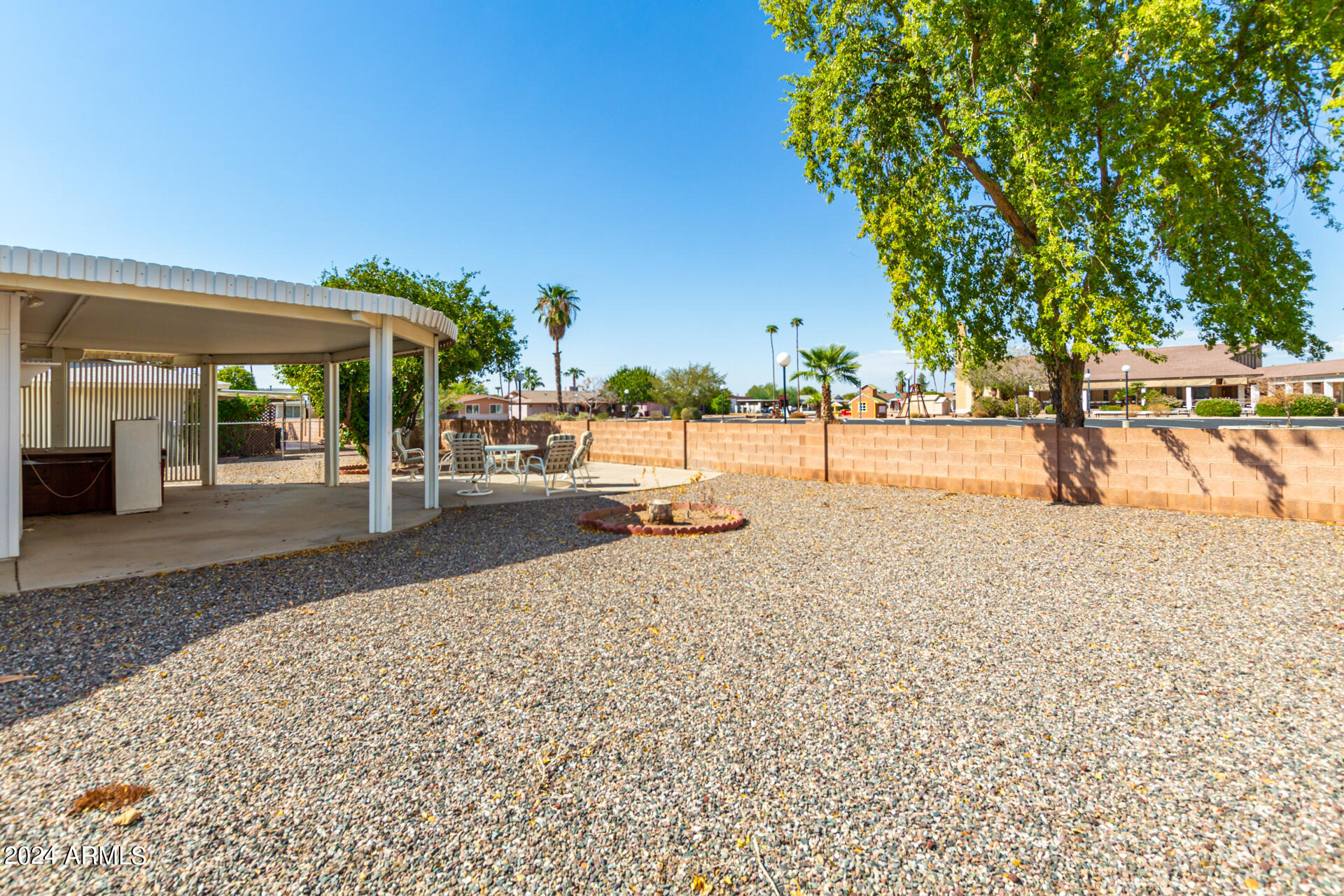 10046 W CONCORD Avenue