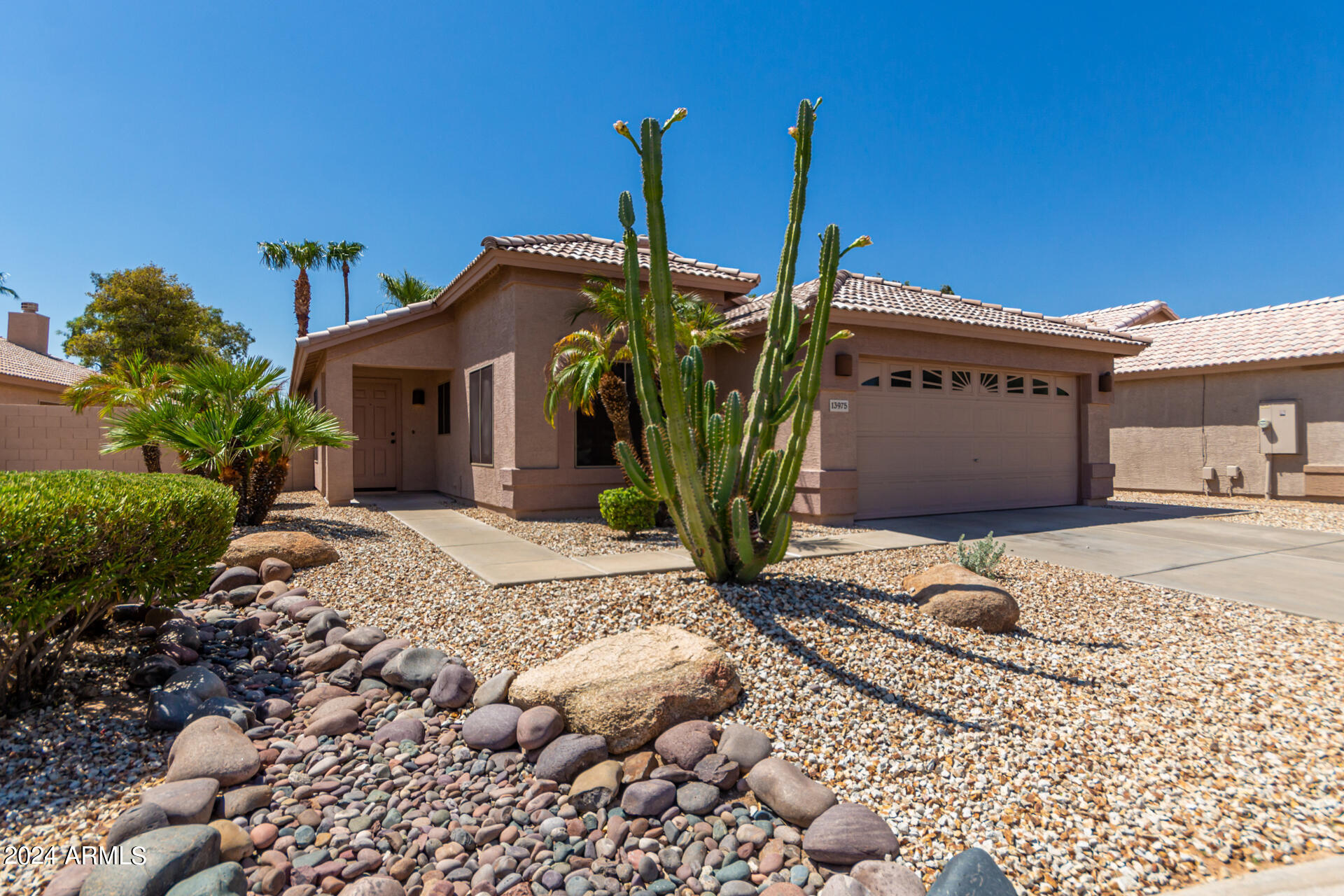 13975 W TWO GUNS Trail