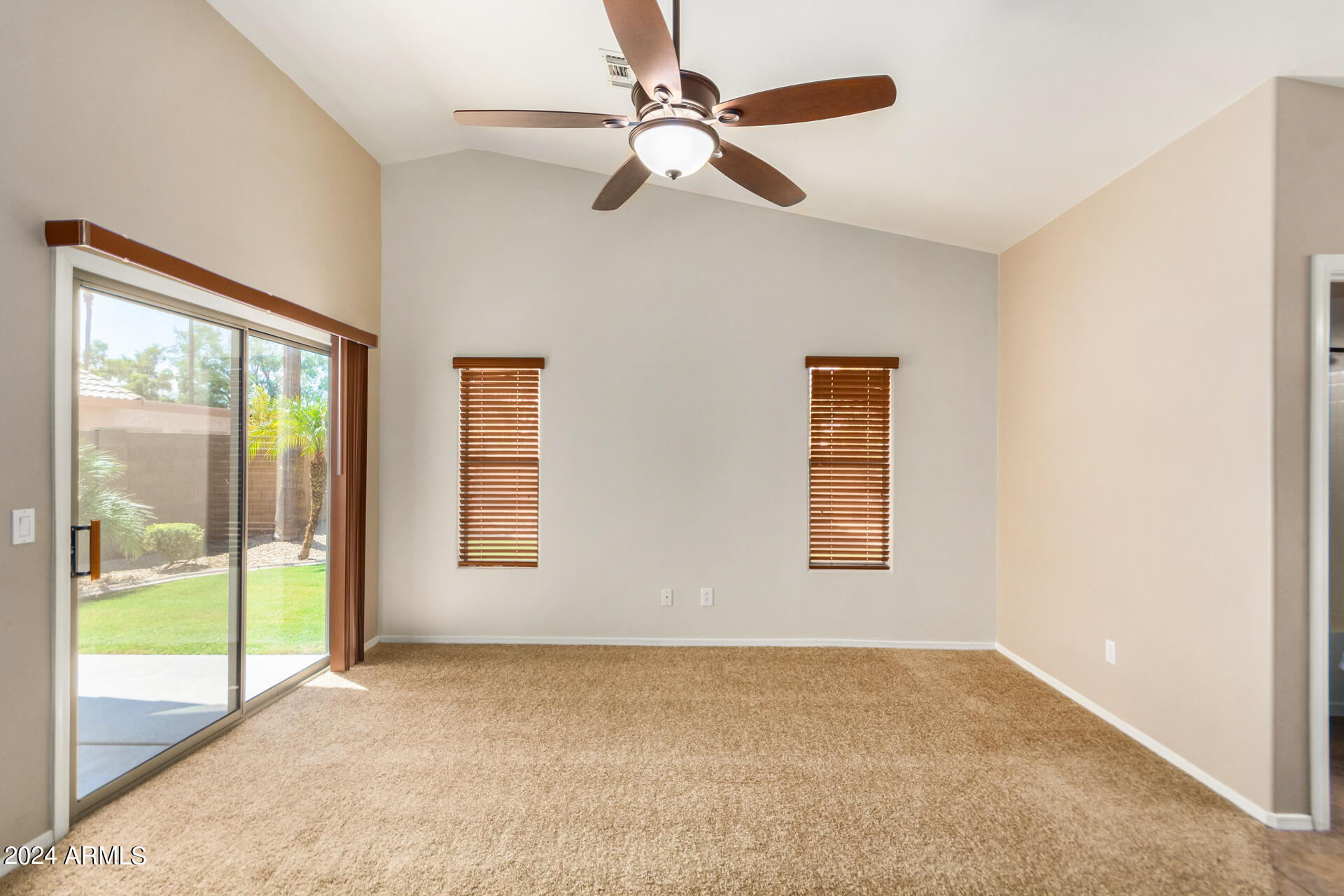 13975 W TWO GUNS Trail