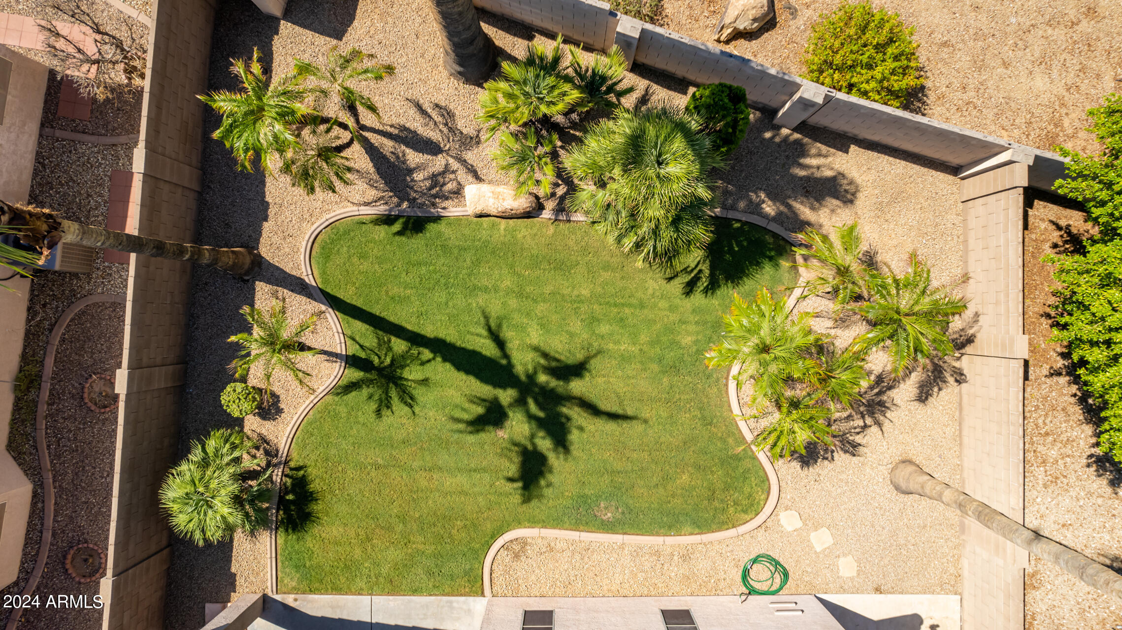 13975 W TWO GUNS Trail