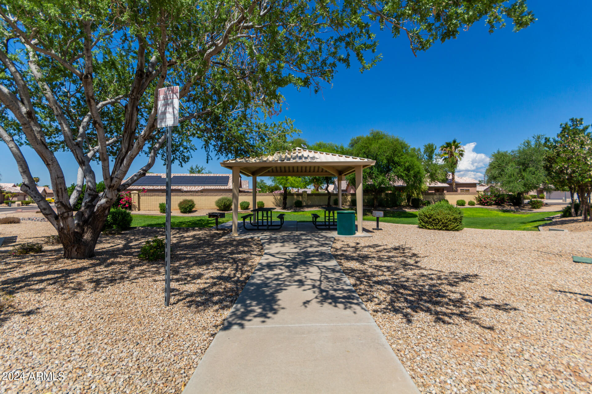 13975 W TWO GUNS Trail