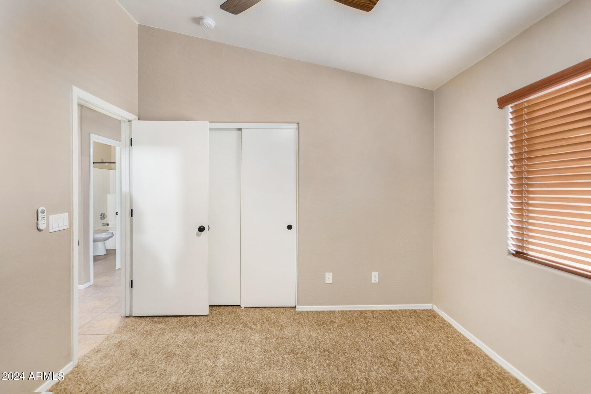 13975 W TWO GUNS Trail