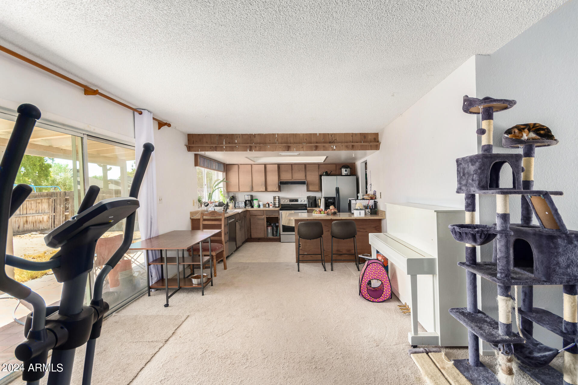 4949 E WINDROSE Drive