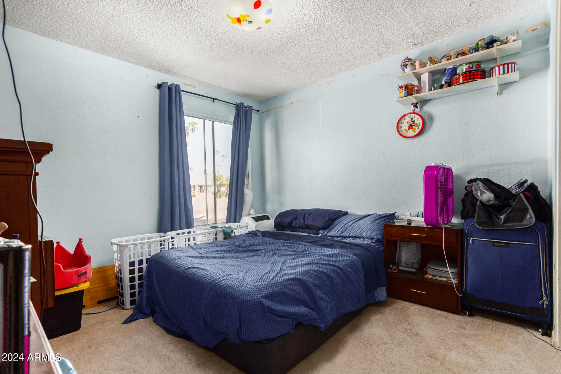 4949 E WINDROSE Drive