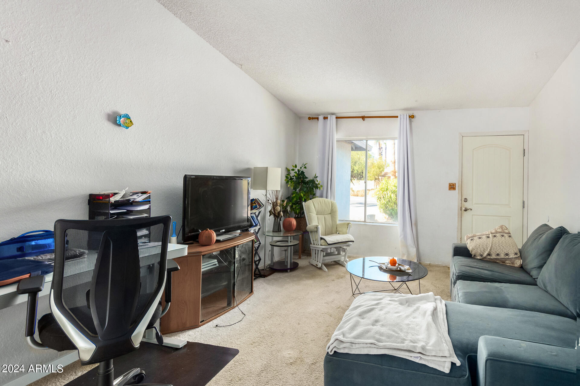 4949 E WINDROSE Drive