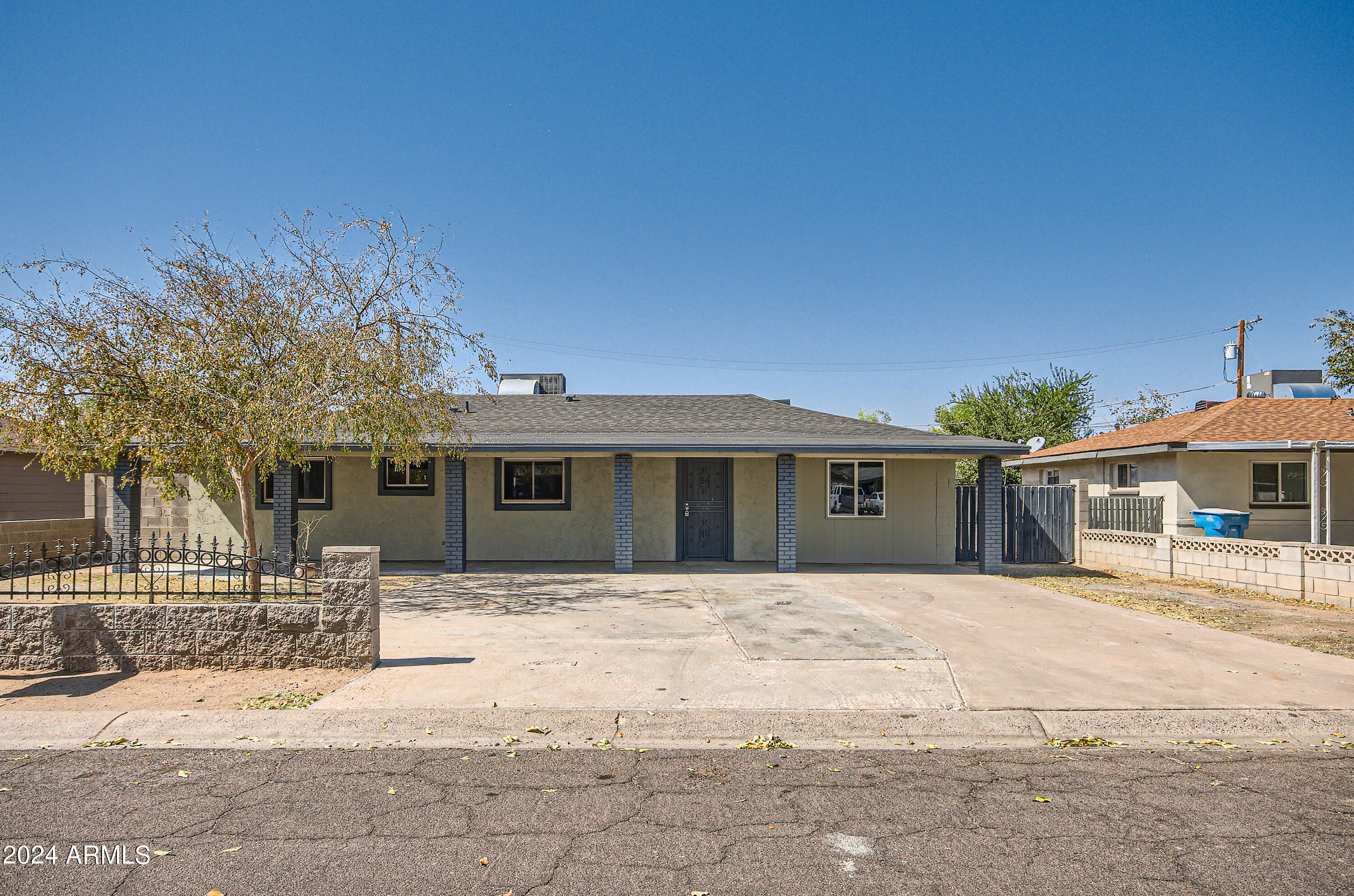 5746 N 32nd Avenue