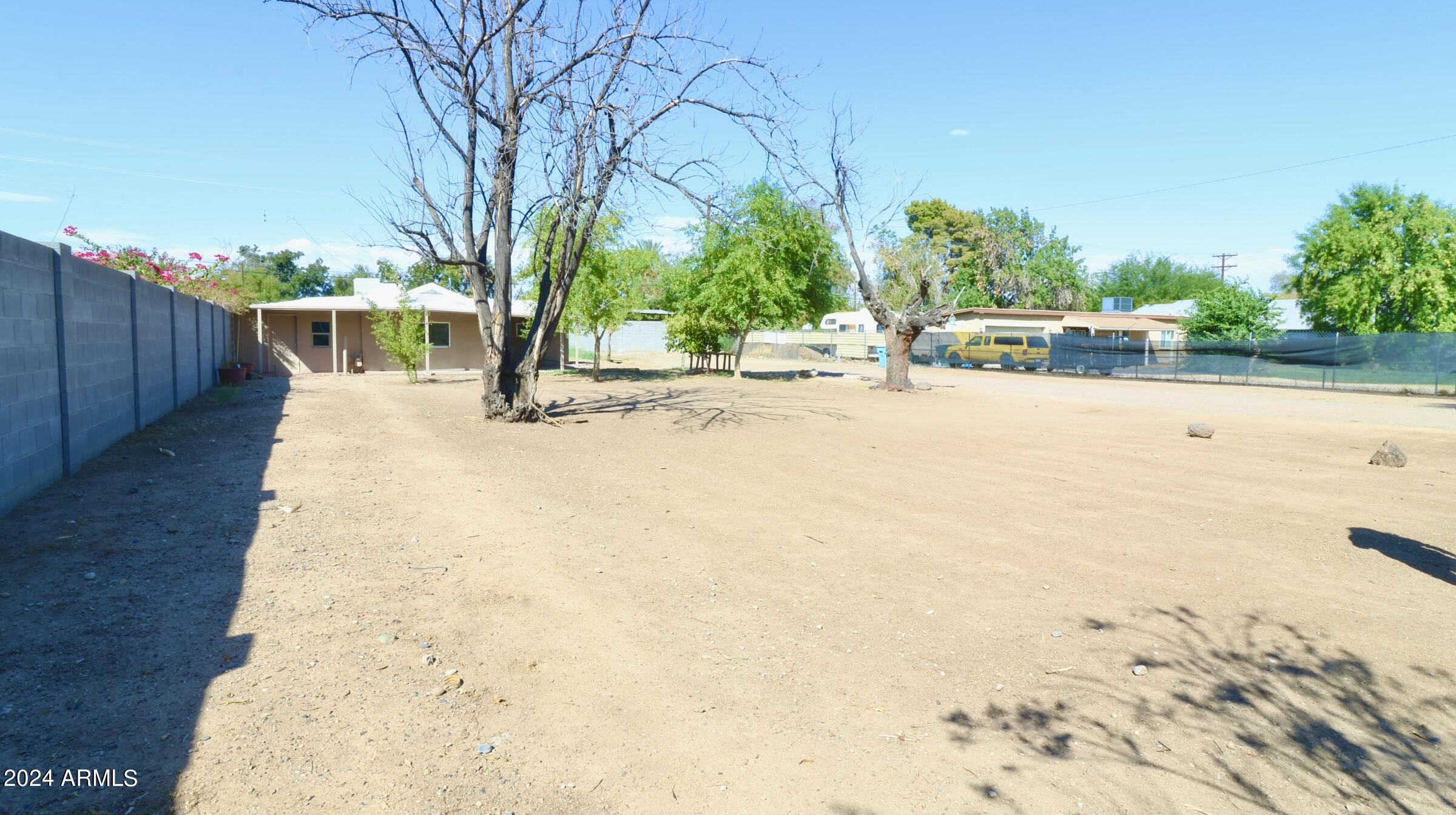 2632 W MORTEN Avenue