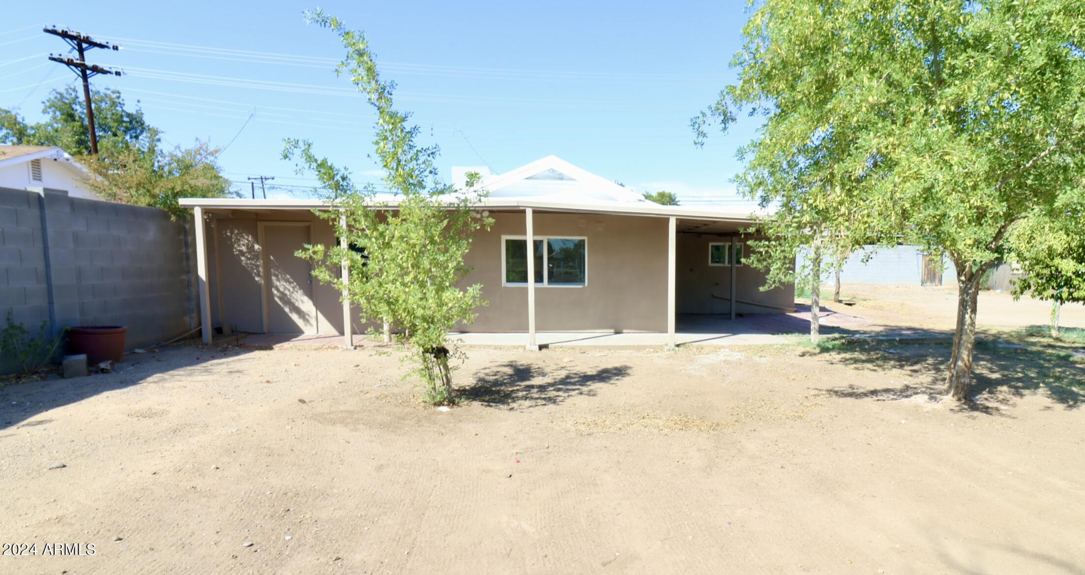 2632 W MORTEN Avenue