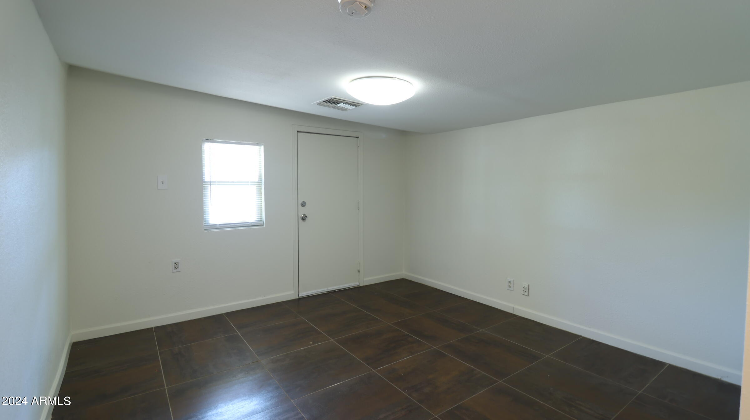 2632 W MORTEN Avenue