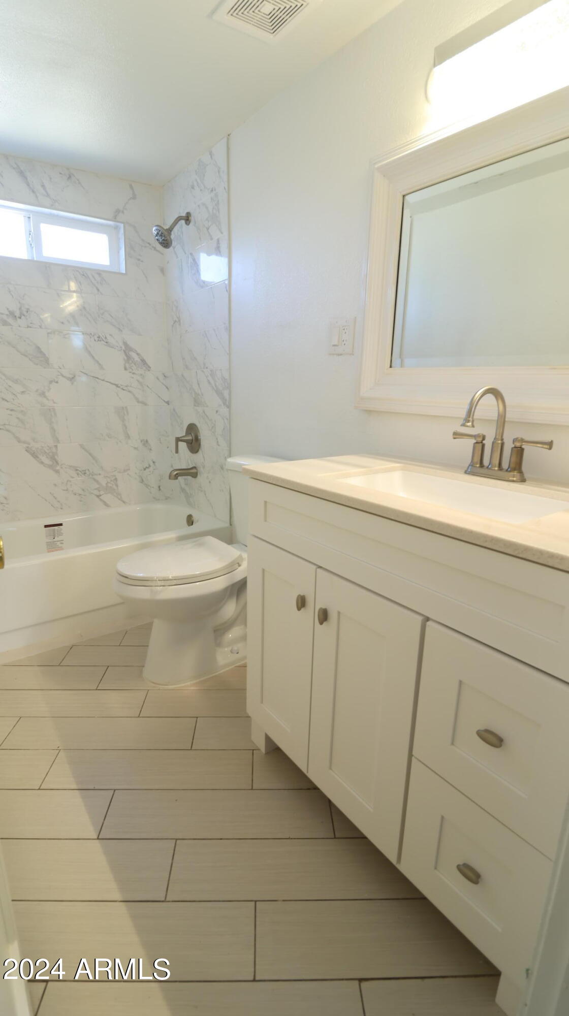 2632 W MORTEN Avenue