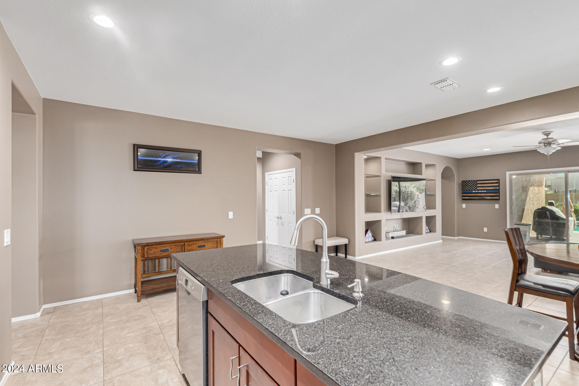 17959 W ALICE Avenue