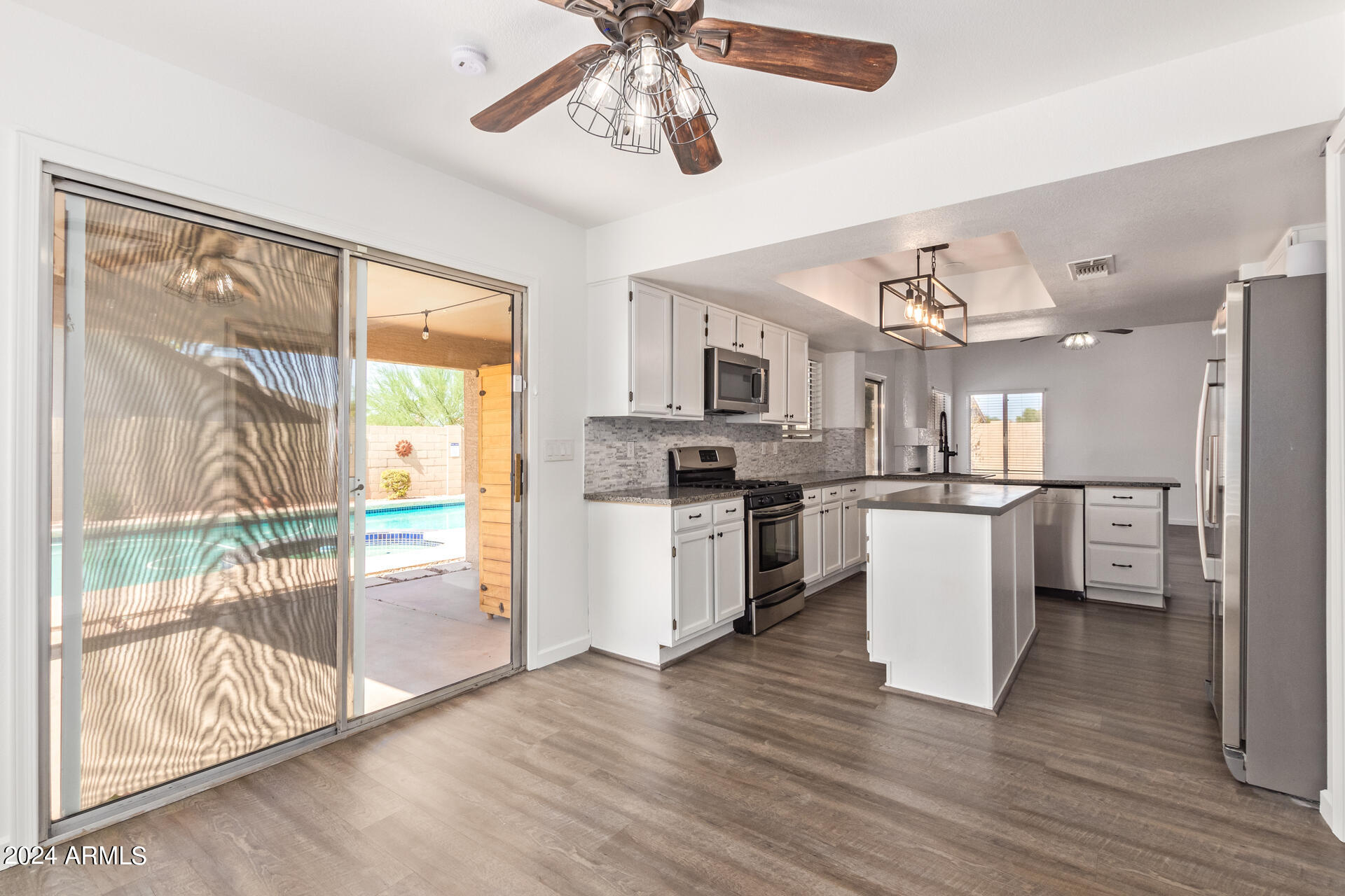 2726 N RICARDO --
