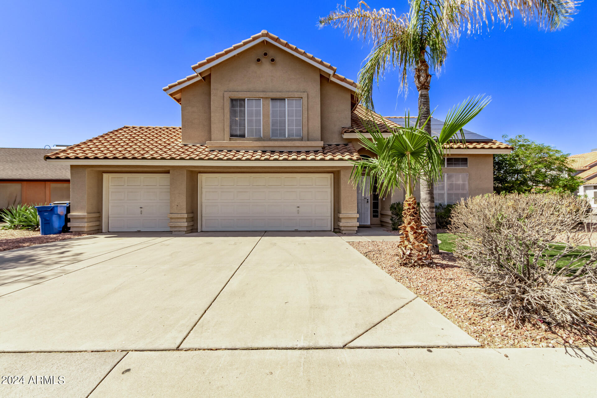 2726 N RICARDO --