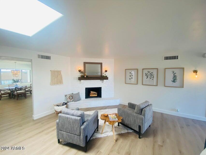 2449 E INGLEWOOD Street