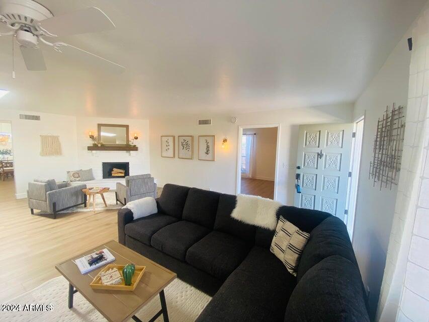 2449 E INGLEWOOD Street