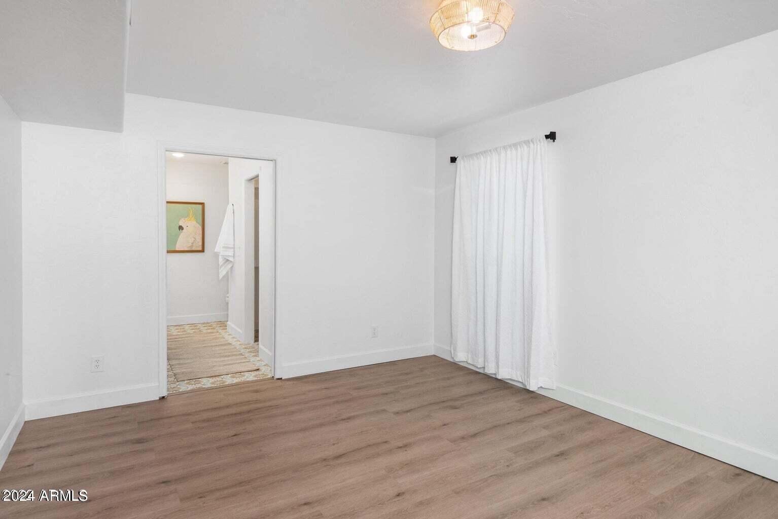 2449 E INGLEWOOD Street