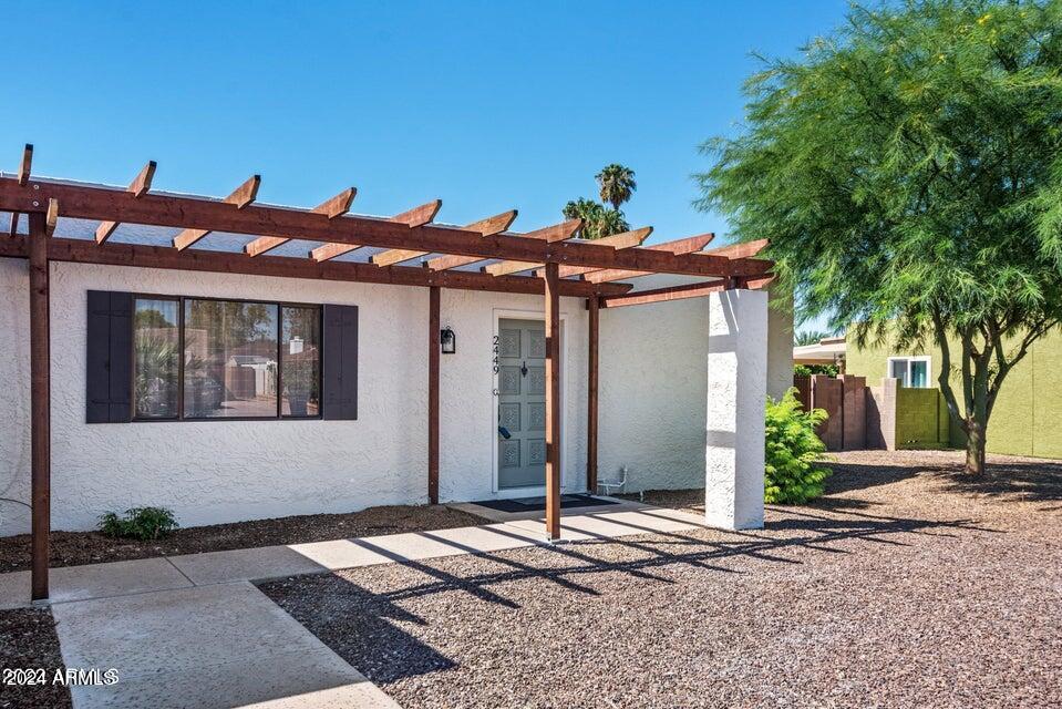 2449 E INGLEWOOD Street