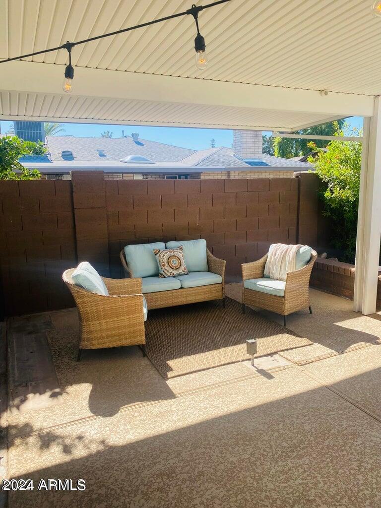 2449 E INGLEWOOD Street