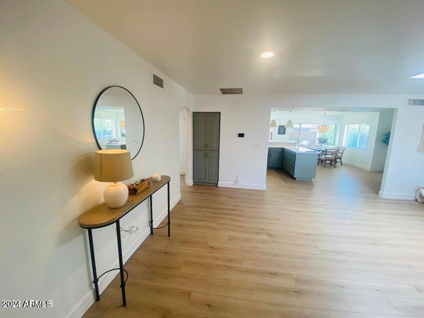 2449 E INGLEWOOD Street