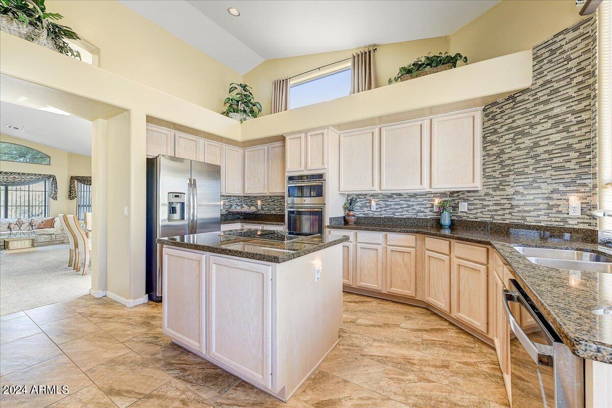 6870 E Horned Owl Trail