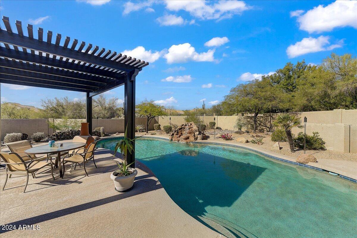 6870 E Horned Owl Trail