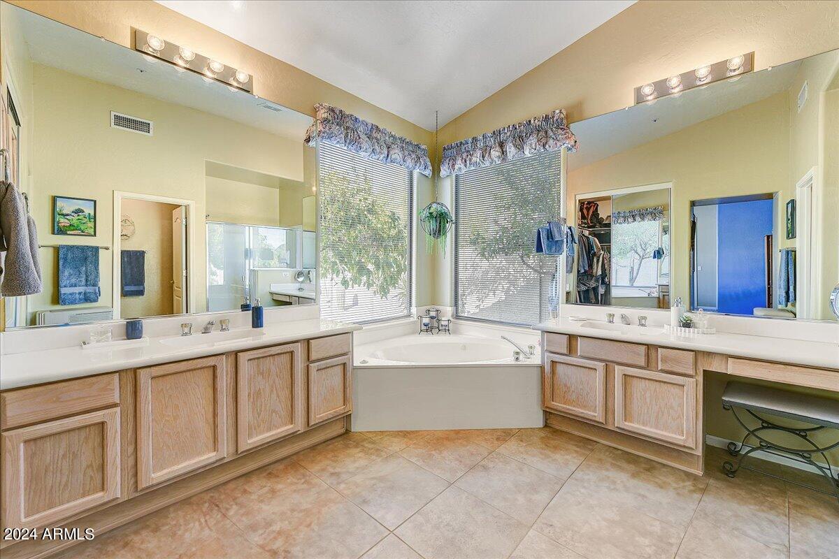6870 E Horned Owl Trail