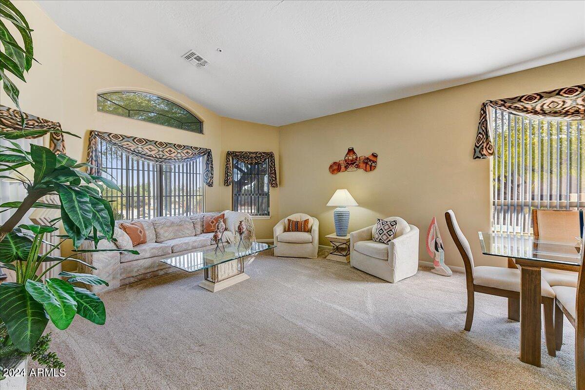 6870 E Horned Owl Trail