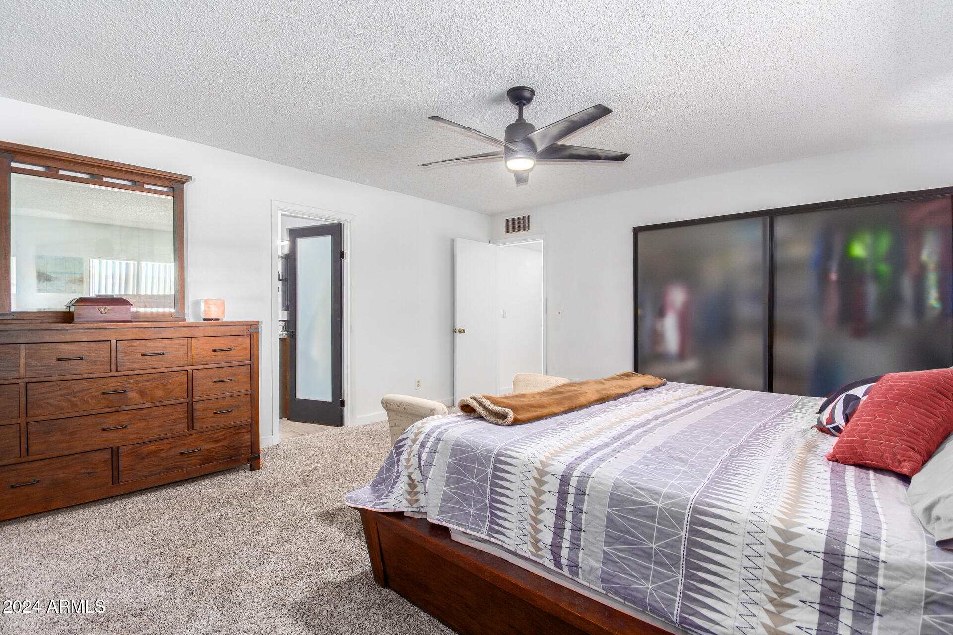 2040 N 63RD Place