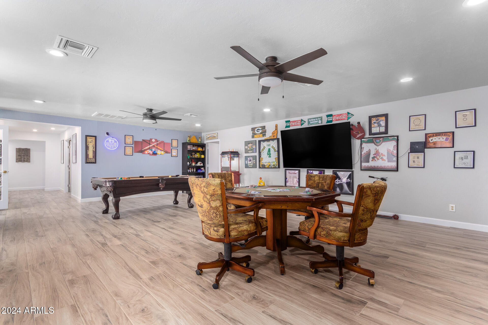 2040 N 63RD Place