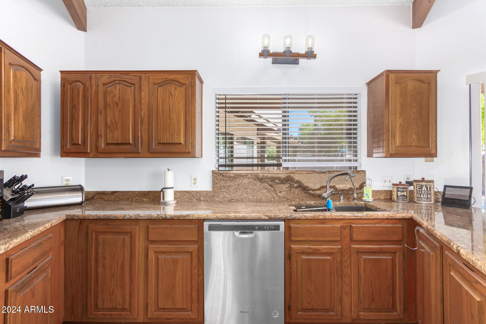2040 N 63RD Place