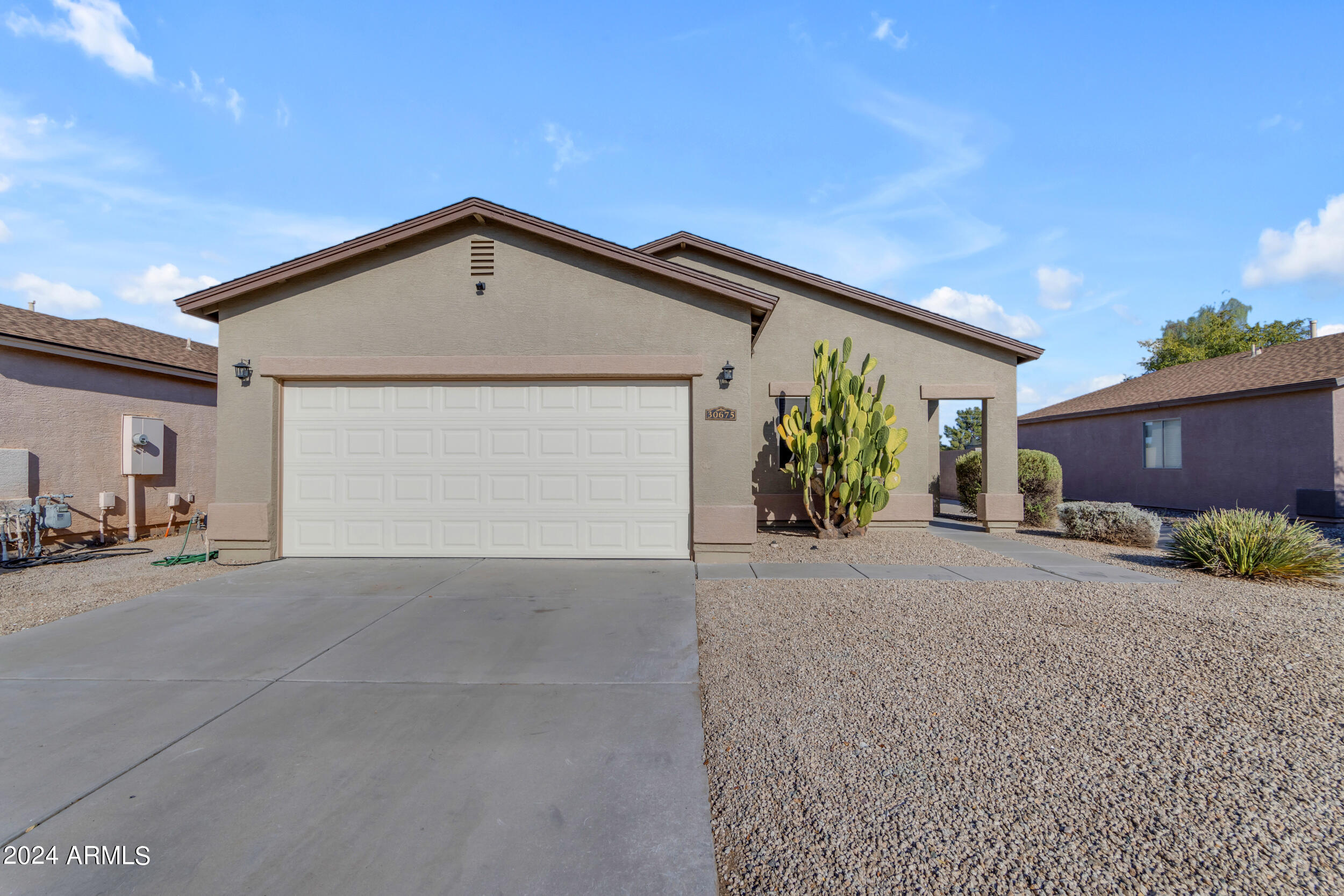 30675 N BAREBACK Trail